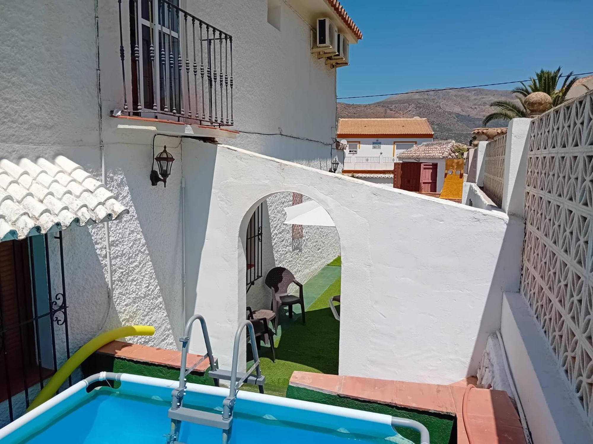 Casa Patio De Los Naranjos Piscina Privada Alcaucin Exterior photo