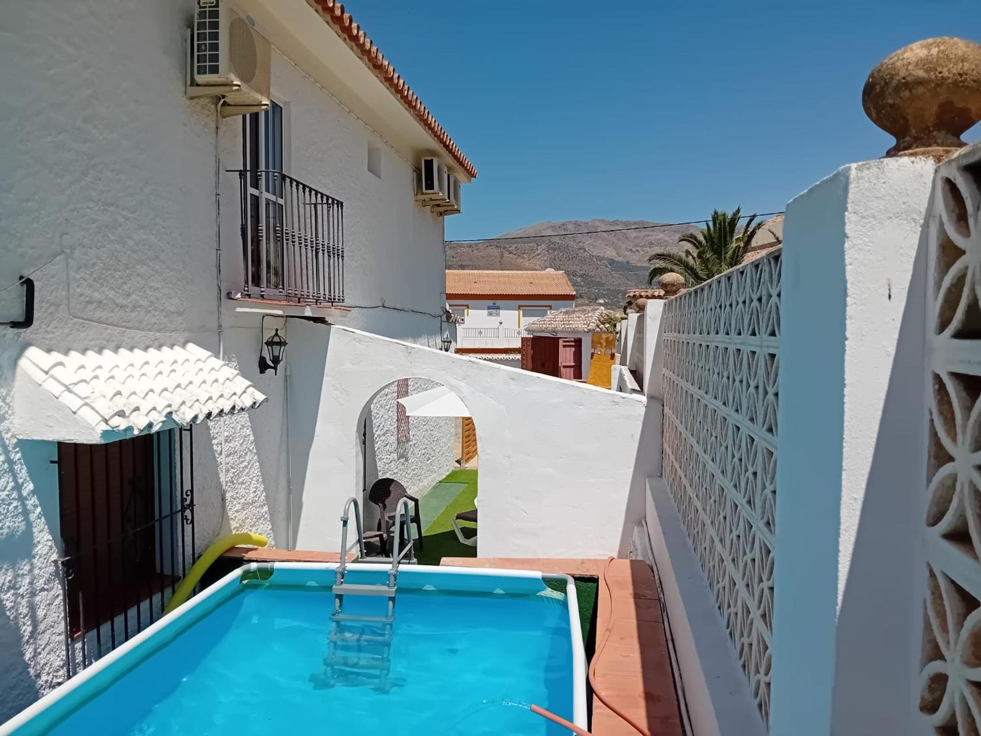 Casa Patio De Los Naranjos Piscina Privada Alcaucin Exterior photo
